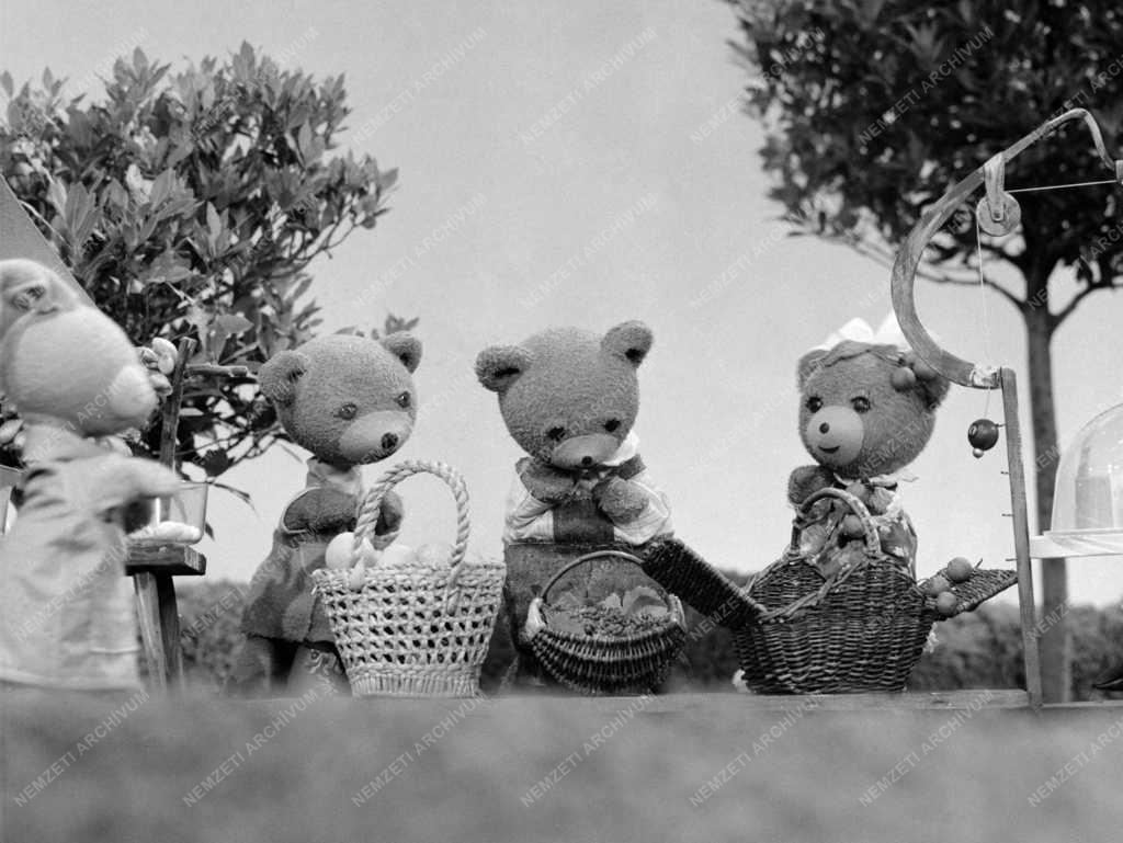 Televízió - A Dörmögőék kalandjai című bábfilmsorozat forgatása