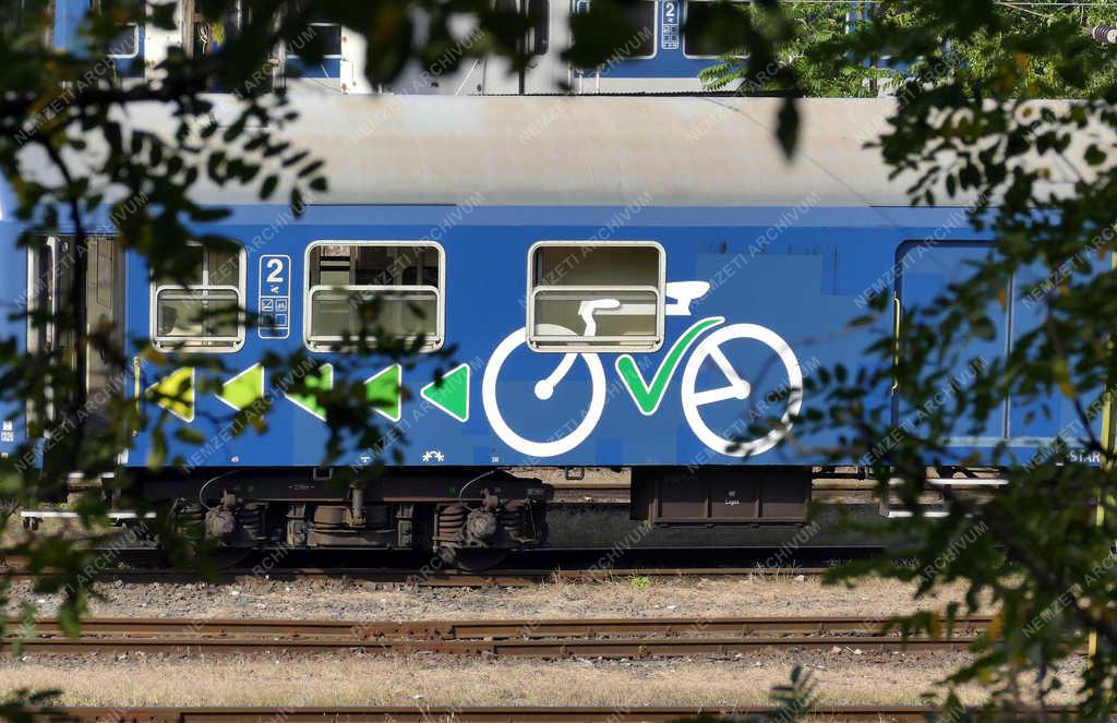 Közlekedés - Budapest - Kerékpárszállítás vonaton