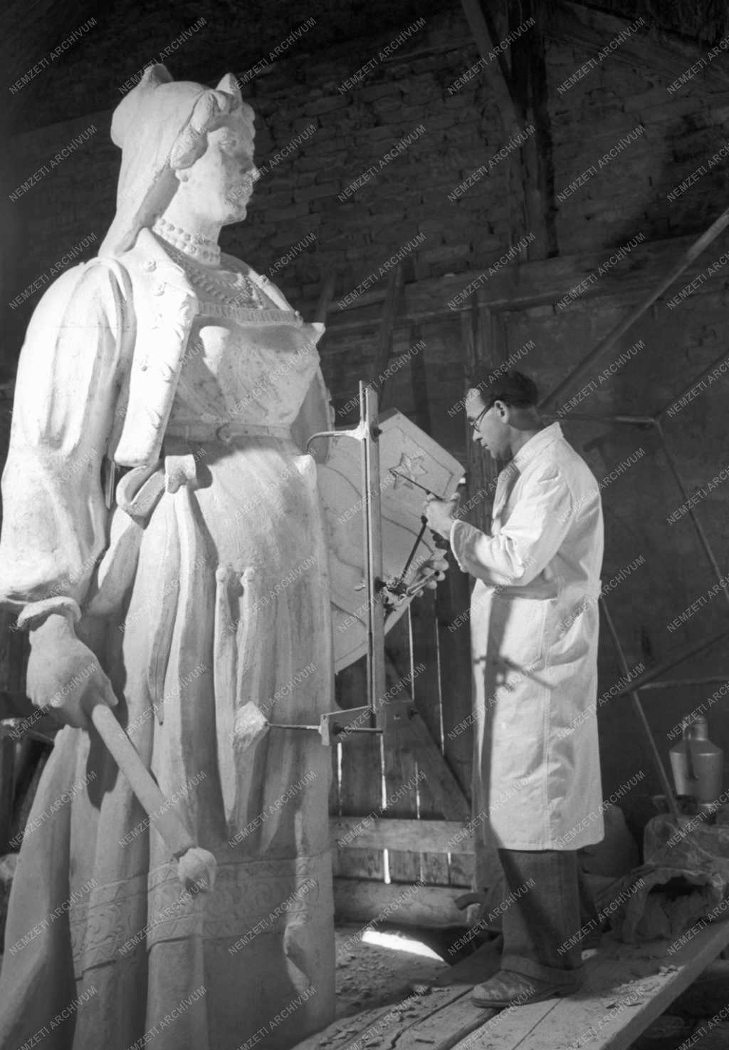 Kultúra - A Budai Vár szobrainak rekonstruálása