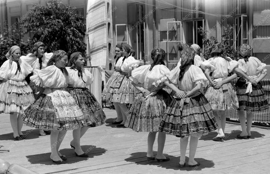 Kultúra - Hungarikum - Sárközi napok Decsen
