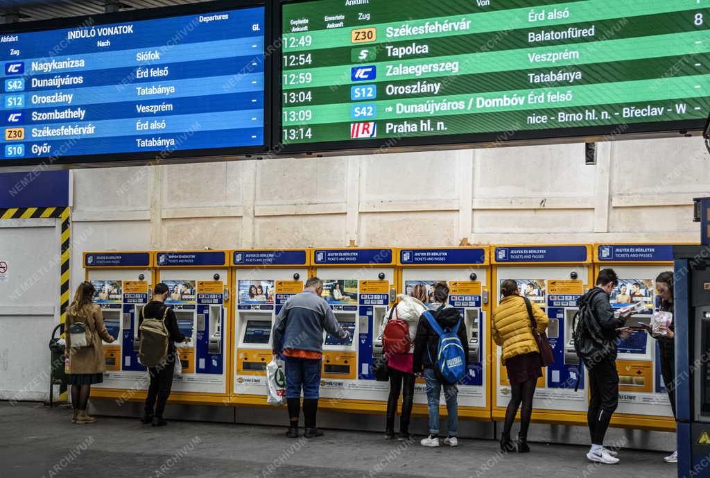 Közlekedés - Budapest - Déli pályaudvar