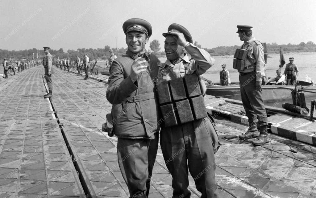 Külkapcsolatok - Honvédelem - Opál ’71 hadgyakorlat