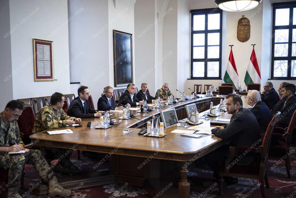 Orosz hadművelet - Orbán Viktor összehívta a nemzetbiztonsági operatív törzset
