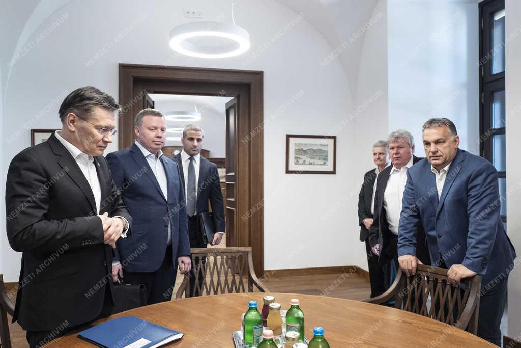 Orbán Viktor a Roszatom vezérigazgatójával tárgyalt