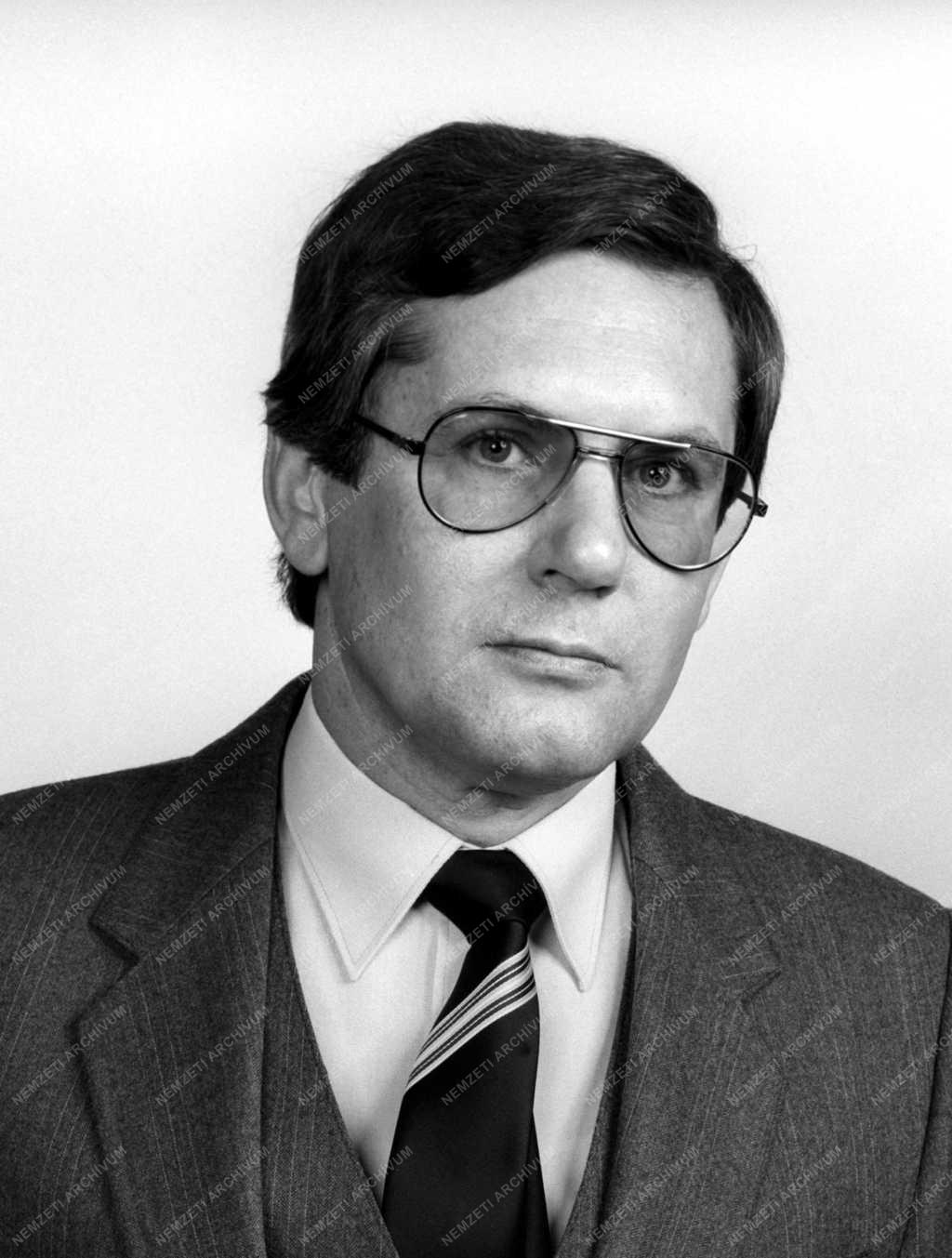 1985-ös Állami Díjasok - Kovács Géza