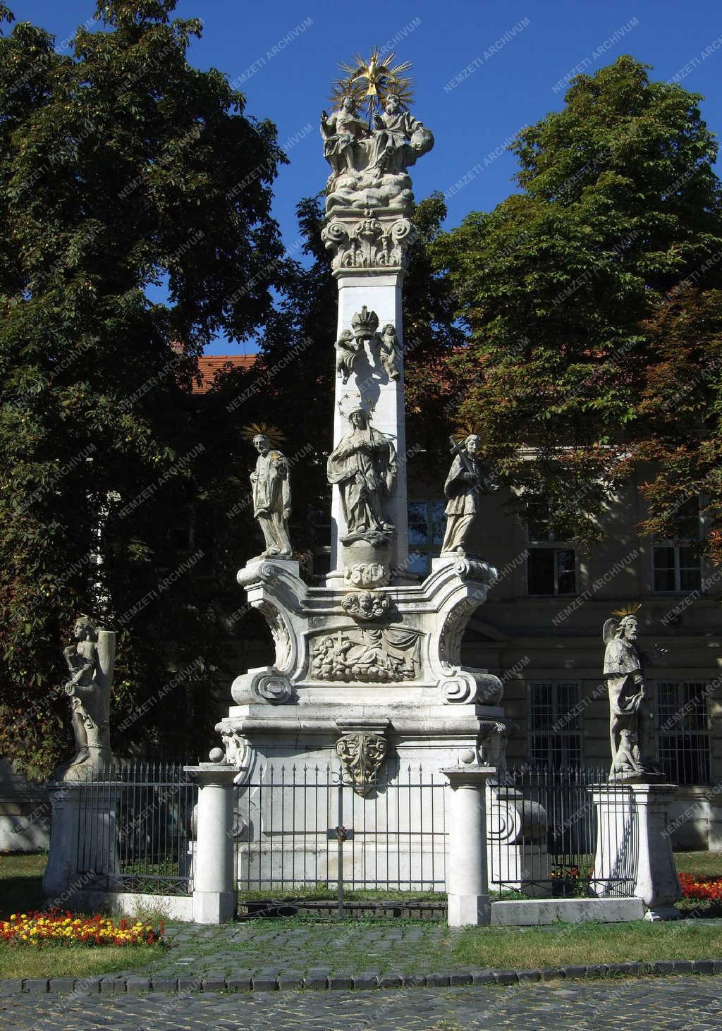 Műemlék - Budapest - Az óbudai Szentháromság-szobor