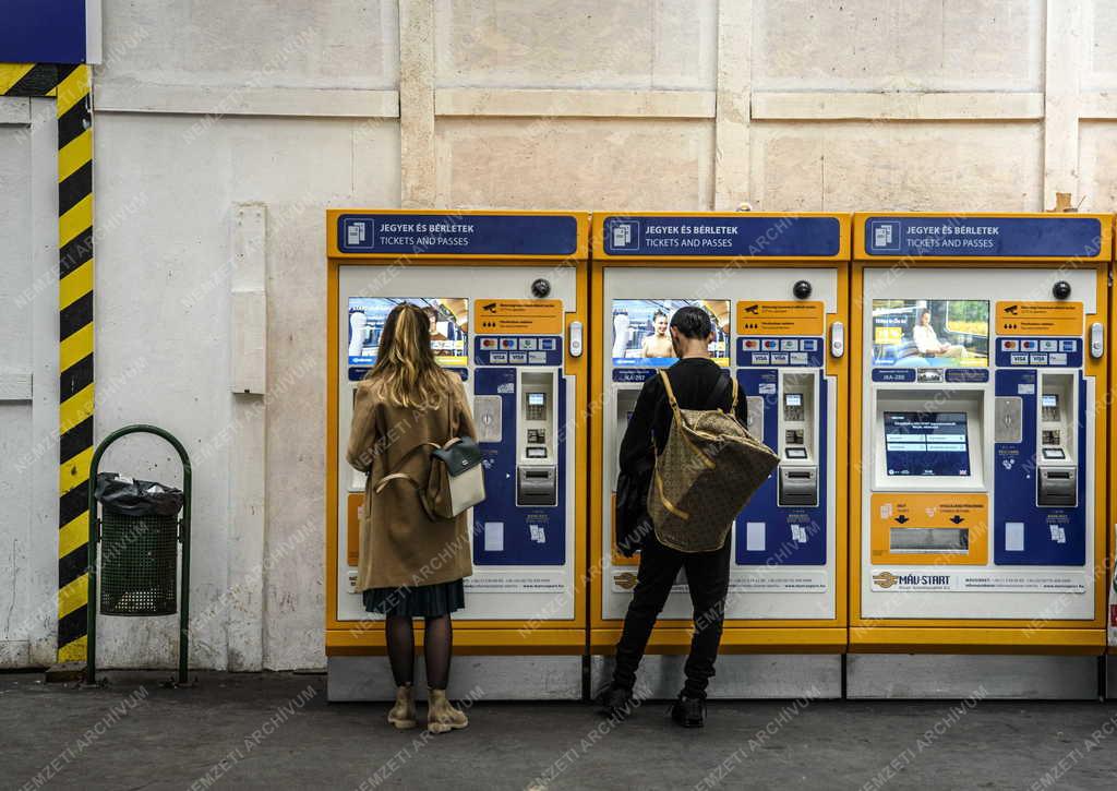 Közlekedés - Budapest - Déli pályaudvar