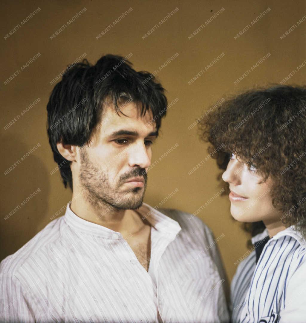 Kultúra - TV-film - Harmodios... és meg kell dögleni