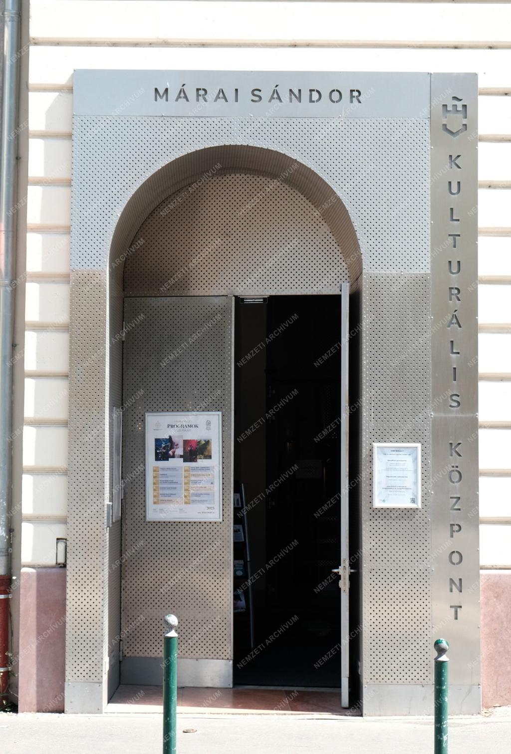 Kultúra - Budapest - Márai Sándor Kulturális Központ