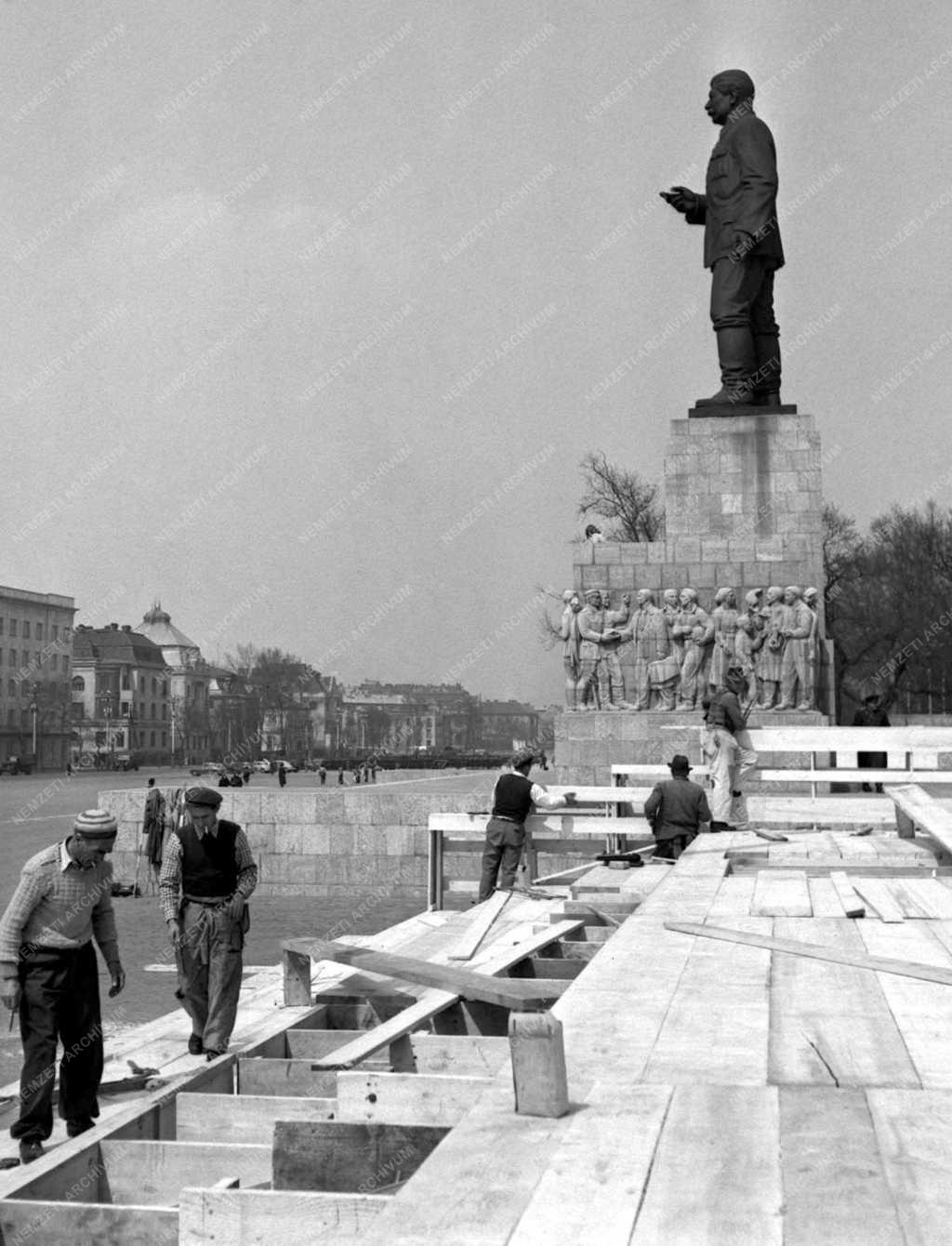 Készülődés Május 1-re