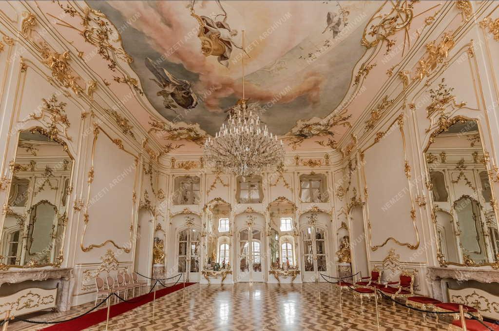 Épület - Fertőd - Az Esterházy-kastély díszterme