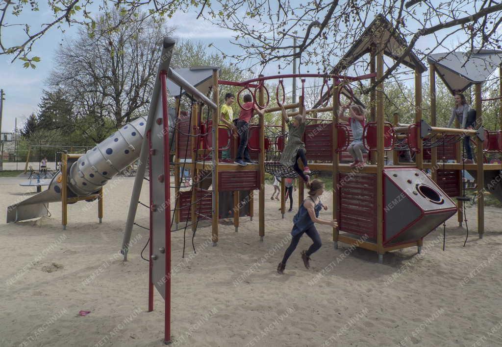 Szabadidő - Verőce - Játszótér