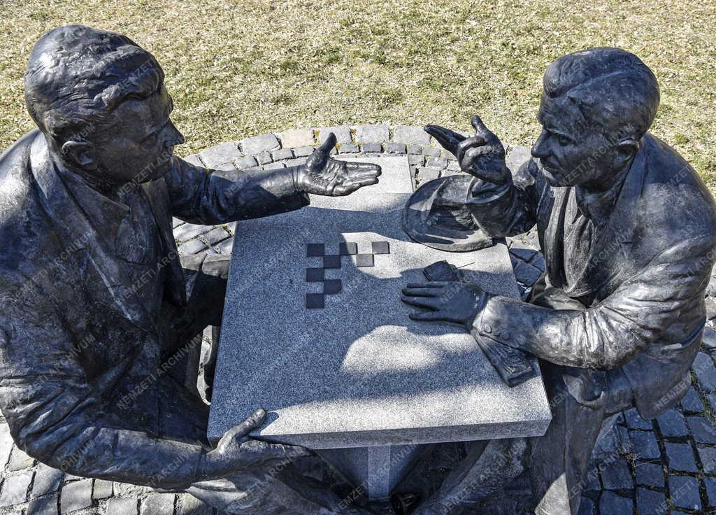 Városkép - Budapest - Henryk Slawik és idősebb Antall József szobra