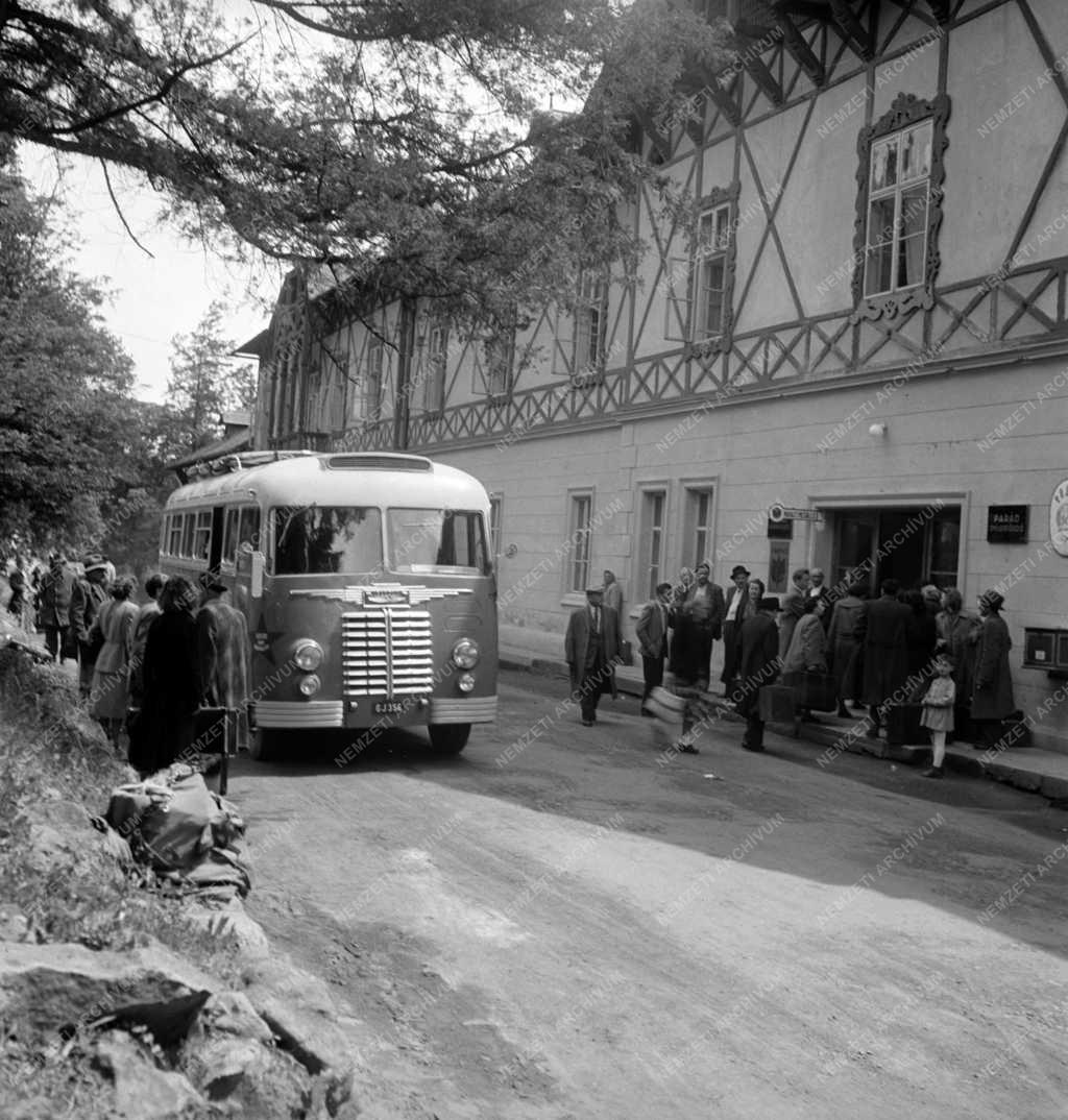 Vakáció - Üdülés Parádon