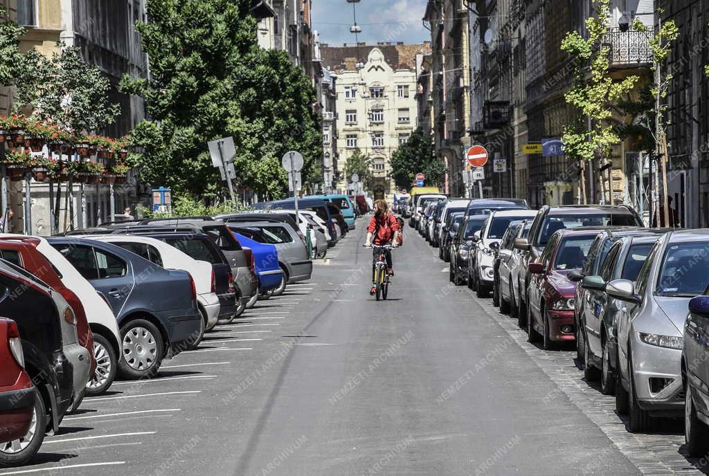 Városkép - Életkép - Budapest - Erzsébetváros