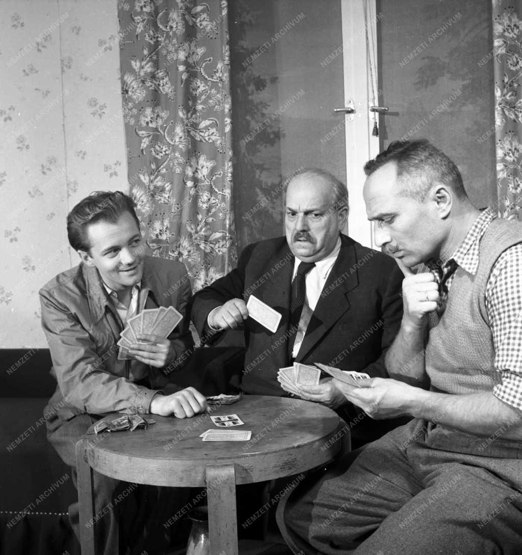 Színház - Vidám Színpad - Vannak még hibák 