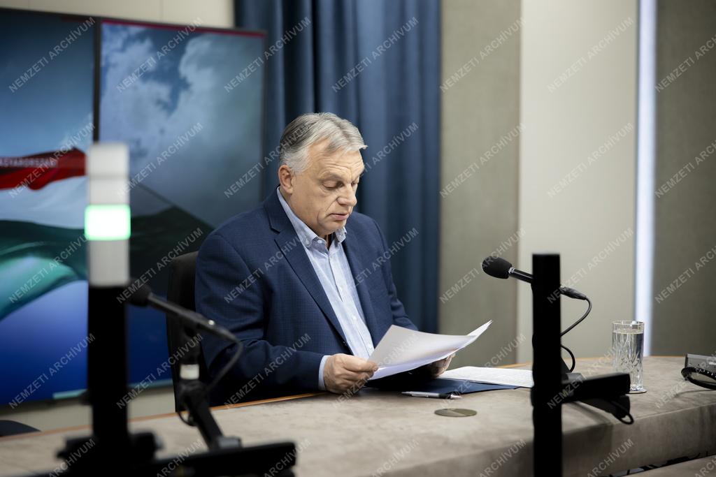 Miniszterelnöki interjú a Kossuth rádióban