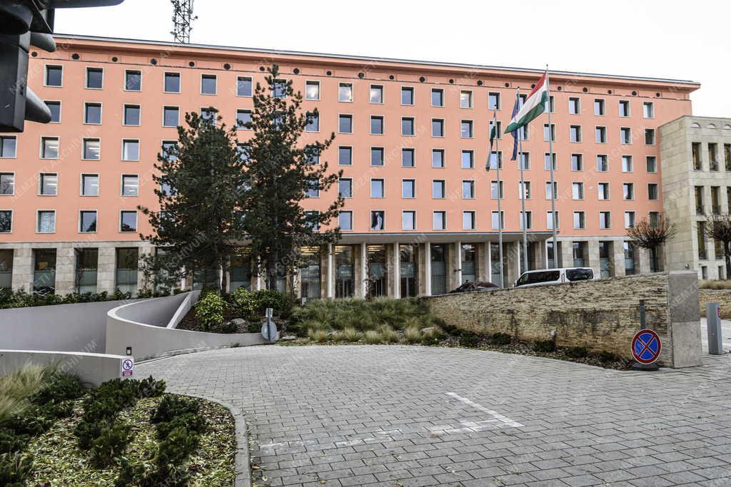 Pénzügy - Budapest - Budapesti Értéktőzsde székháza