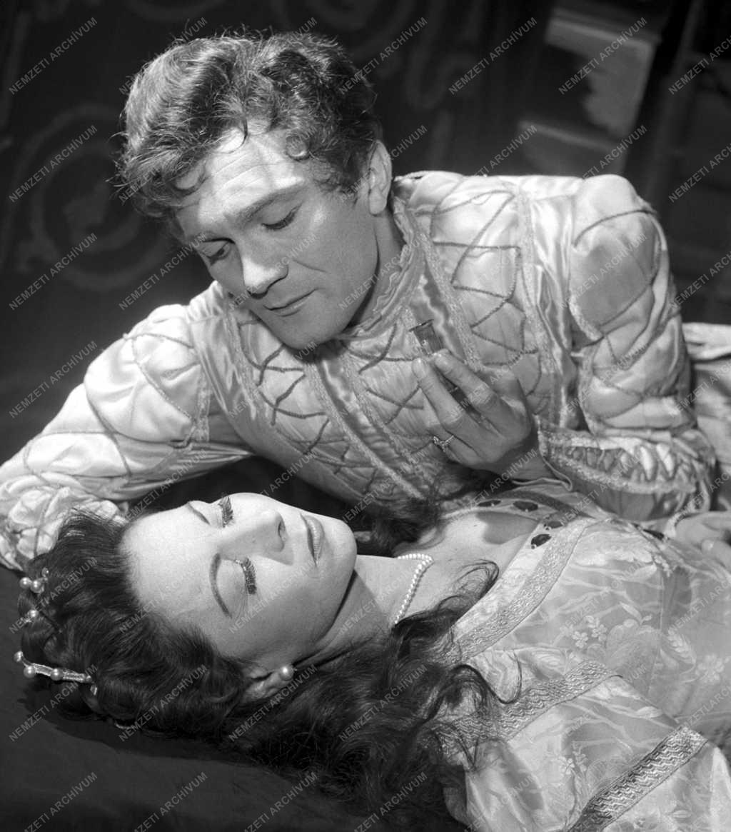 Kultúra - Színház - William Shakespeare: Rómeó és Júlia