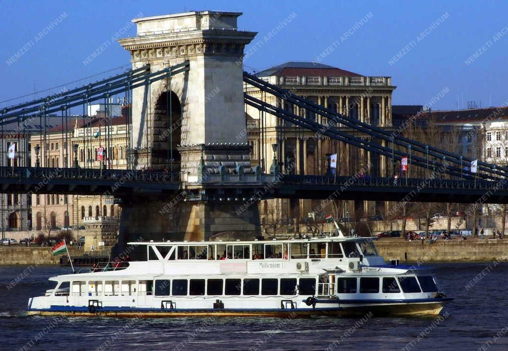 Budapest - A Lánchíd és környéke