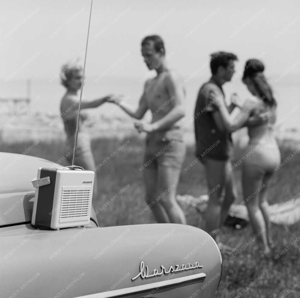 Reklám - Orionton táskarádió