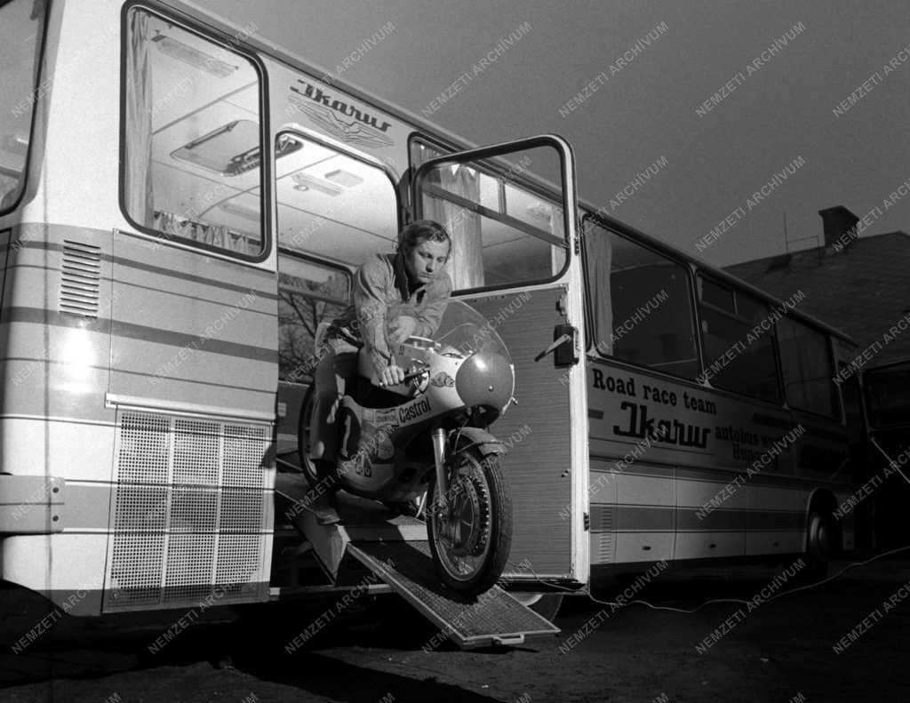 Sport - Gyorsasági motorverseny - Drapál János