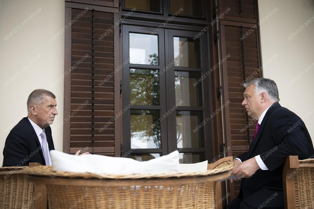 Orbán Viktor a CPAC-en résztvevő korábbi miniszterelnökökkel tárgyalt