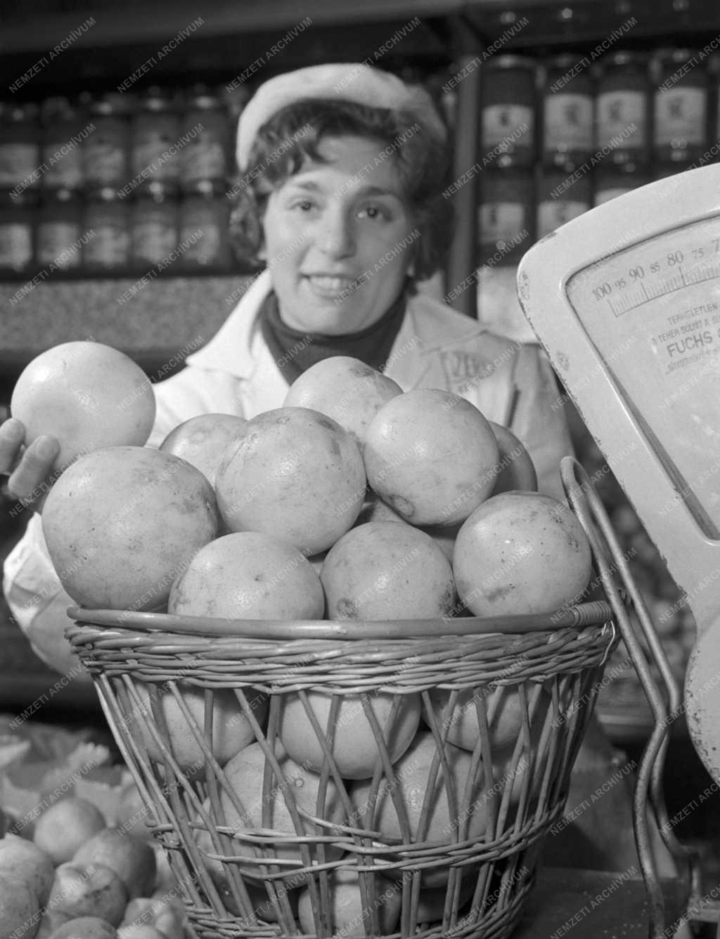 Kereskedelem - Grapefruit árusítás