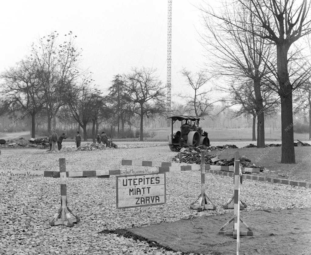 Útépítés - Építik a Népliget autóútjait