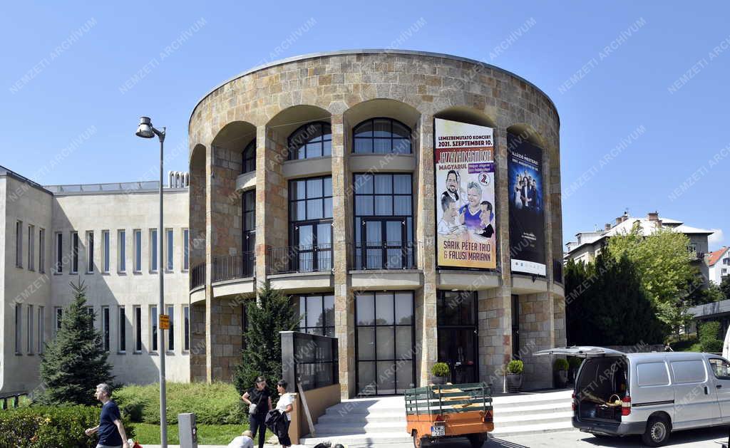 Városkép - Budapest - MOM Kulturális Központ
