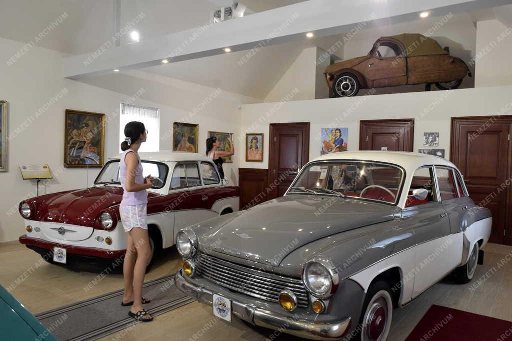 Kultúra - Közlekedés - Kaáli Autó-Motor Múzeum Dörgicsén