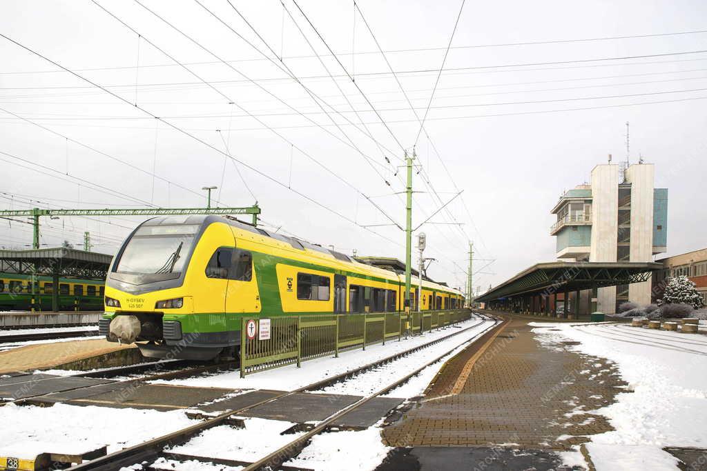 Közlekedés - Sopron - GYSEV pályaudvar