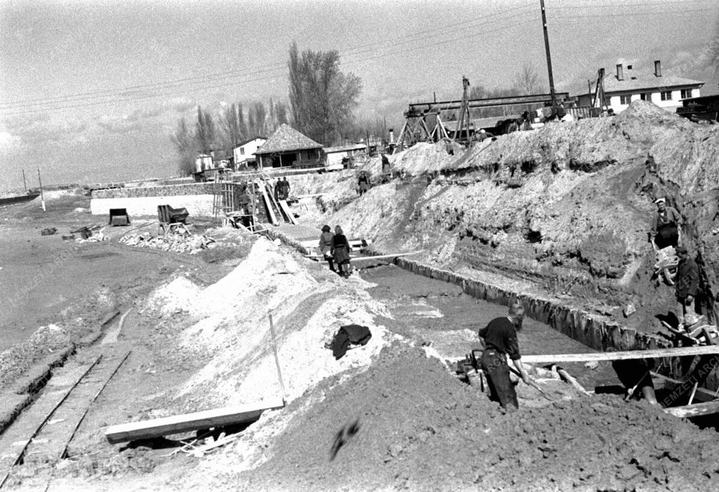 Építőipar - Sió-csatorna újjáépítése