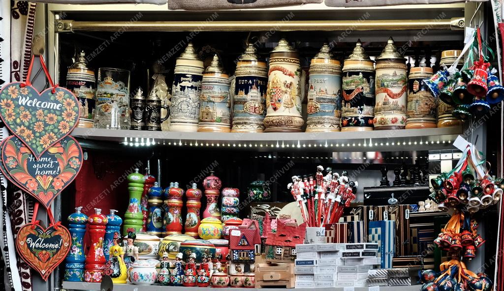 Kereskedelem - Budapest - Központi Vásárcsarnok