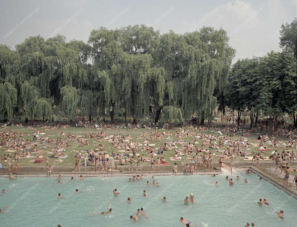 Szabadidő - Miskolctapolcai Strandfürdő