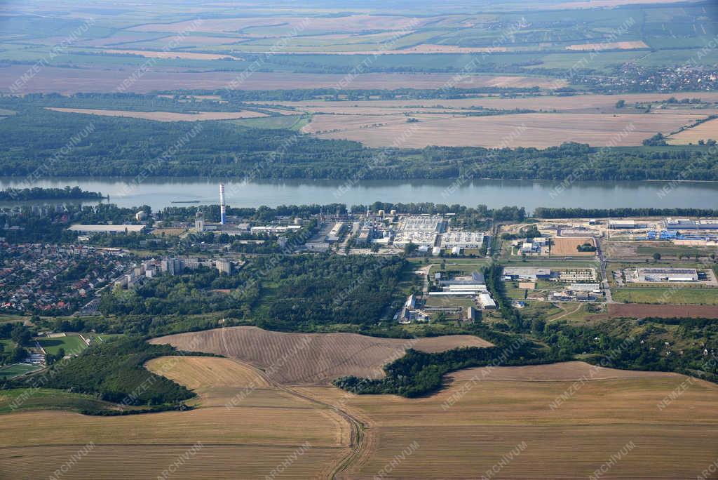 Légi felvétel - Nyergesújfalu - Látkép