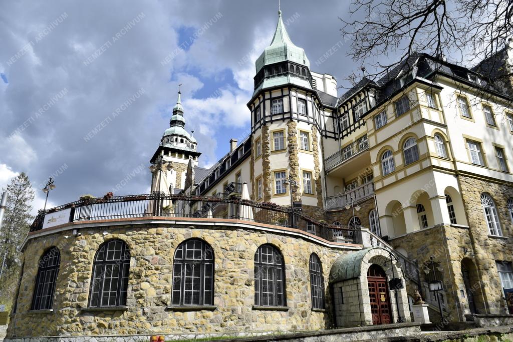Idegenforgalom - Palotaszálló Miskolc-Lillafüreden