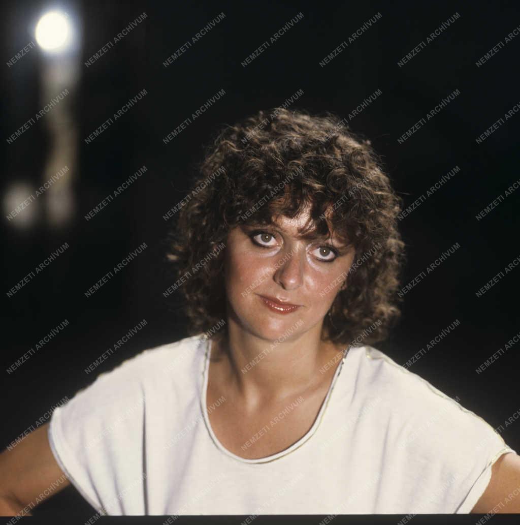 Kultúra - Molnár Zsuzsa színésznő