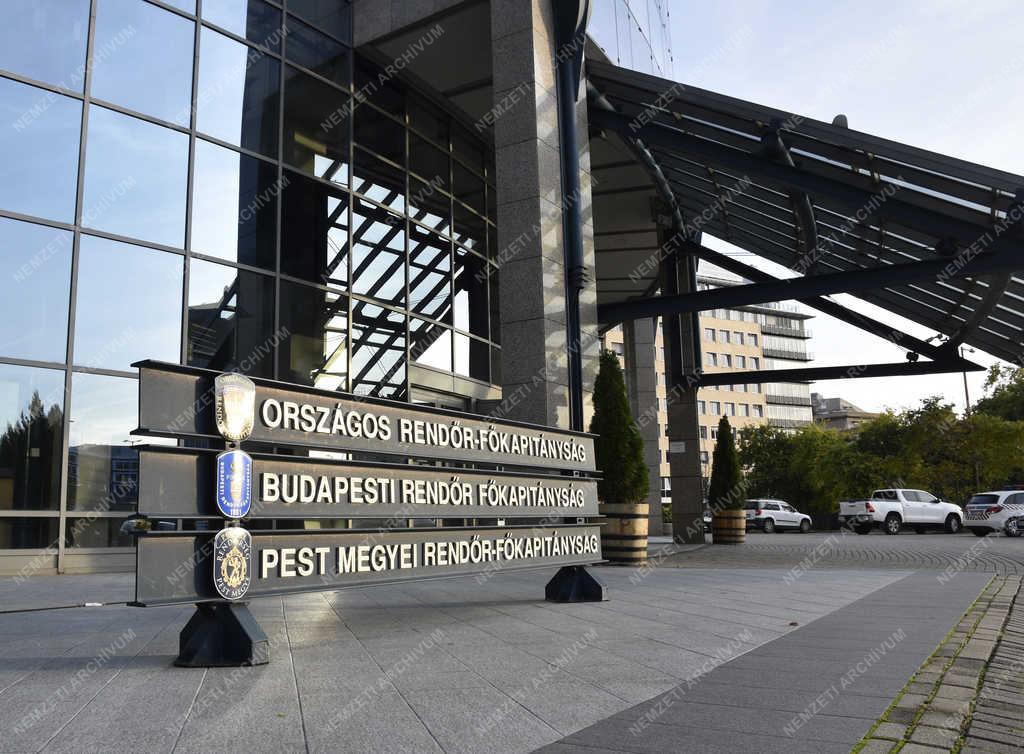 Épületfotó - Budapest - ORFK Rendőrpalota