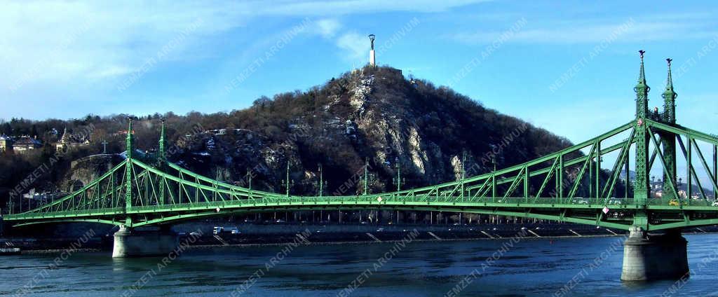 Városkép - Budapest - A Szabadság híd és a Gellért-hegy