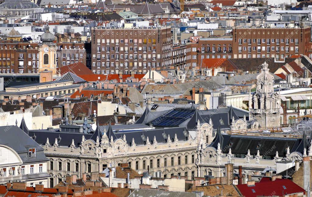 Városkép - Budapest - Belvárosi háztetők 