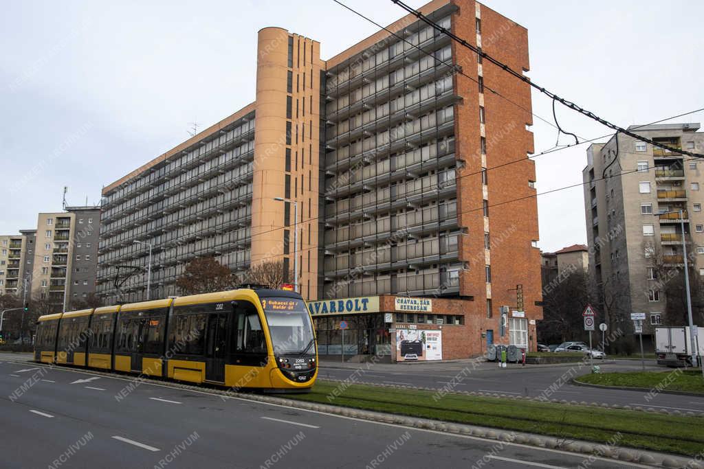 Épületfotó - Budapest - Kőrösi Csoma Sándor út 35-37 tásasház