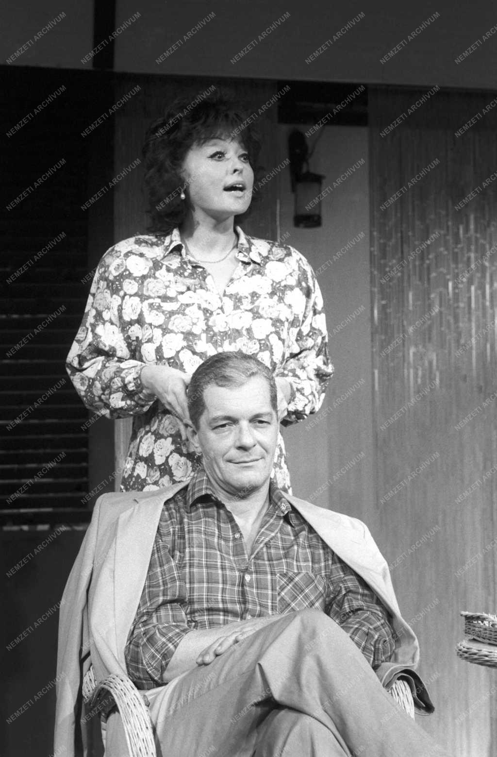 Színház - Thália Stúdió - Armand Salacrou: Túltisztességes hölgy