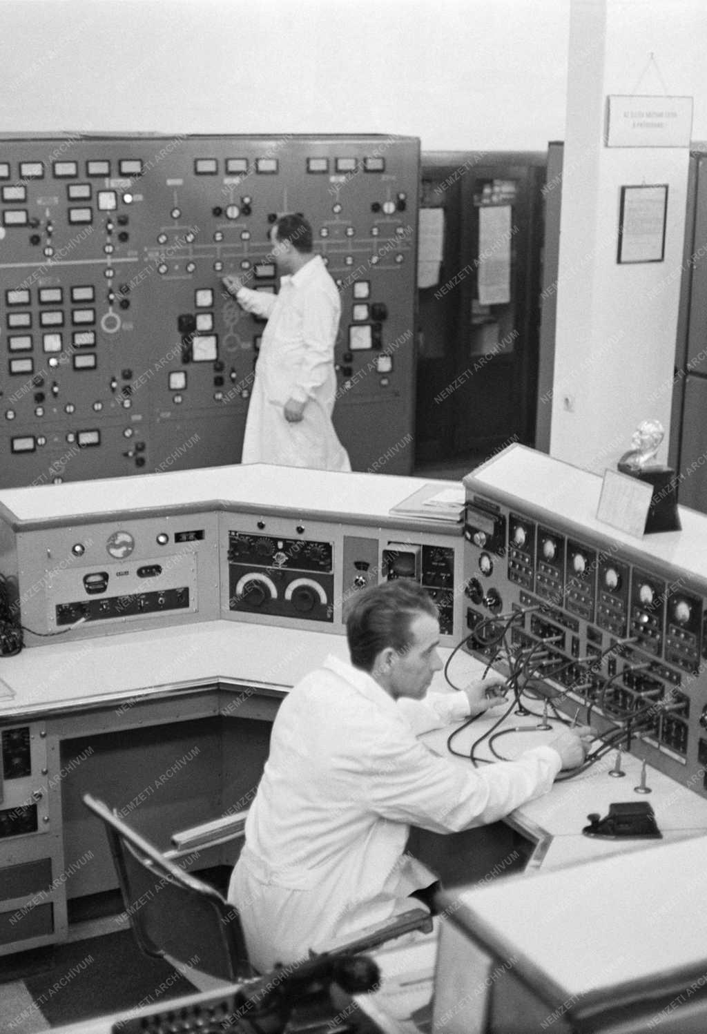 Távközlés - Székesfehérvári Rádióállomás