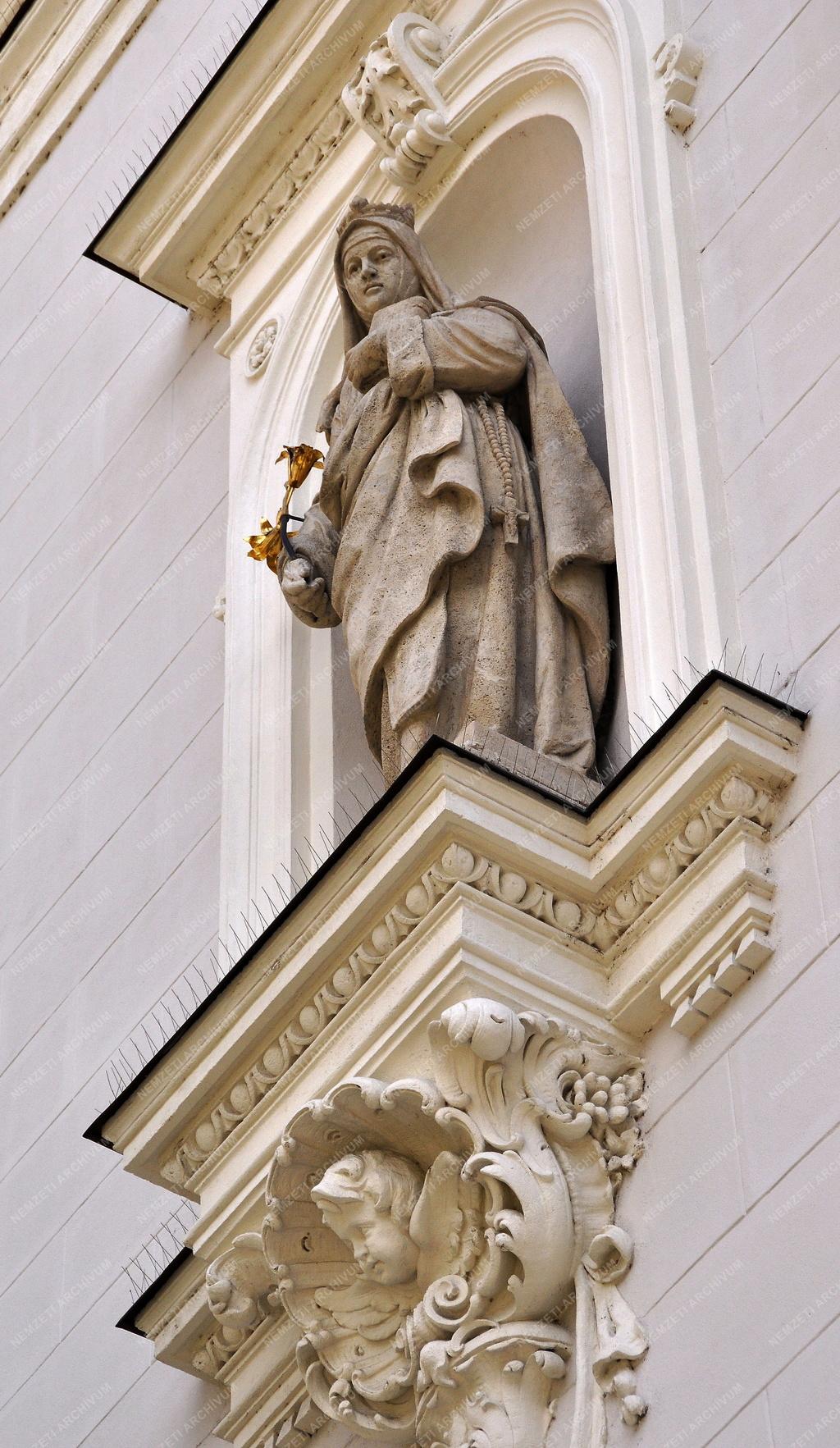 Vallás - Budapest - Szent József-plébániatemplom