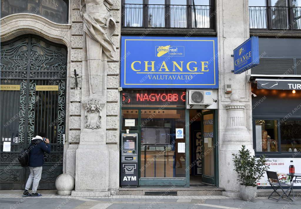 Pénzügy - Budapest - Valutaváltó iroda a belvárosban