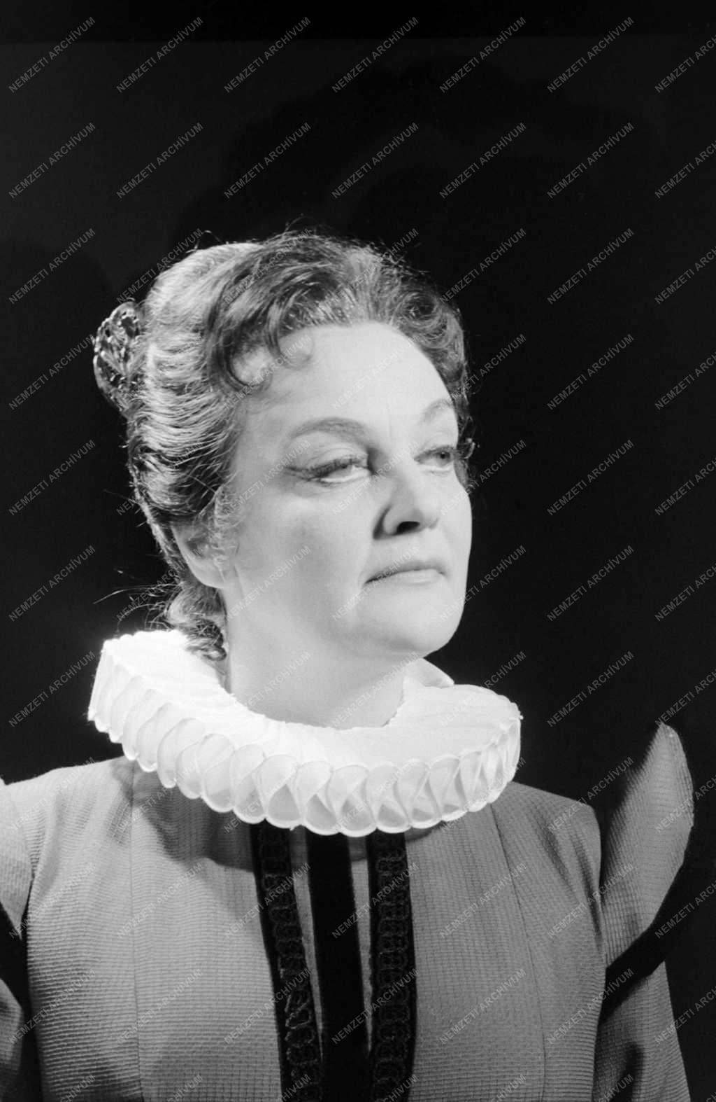 Kultúra - Színház - Augustín Moreto: Donna Diána