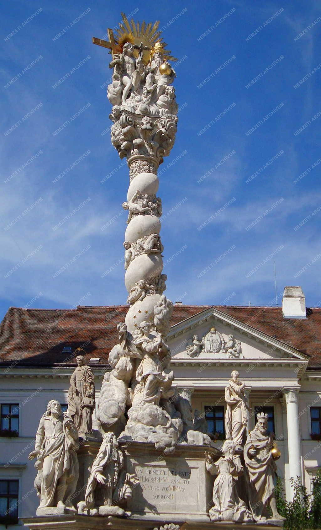 Műemlék - Sopron - A Szentháromság-szobor