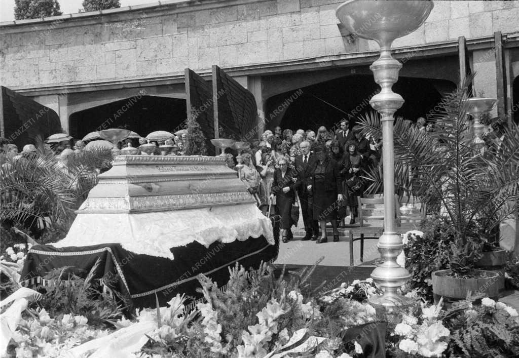 Temetés - Bilicsi Tivadar színész