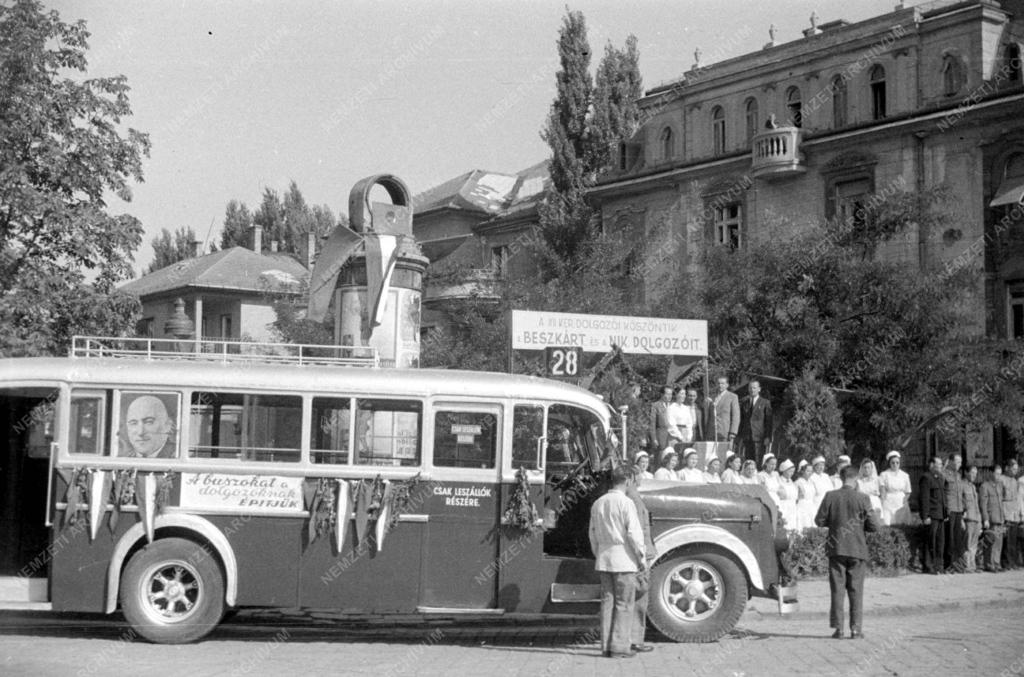 Közlekedés - Új autóbuszjárat indítása 1948-ban